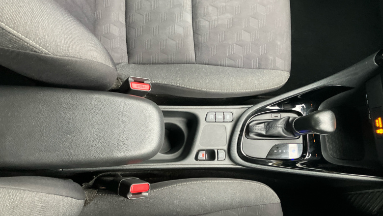 Toyota Yaris 1.5 Hybrid Design 5dr CVT Hybrid Hatchback